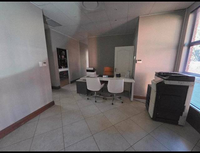 BUSINESS FOR SALE IN DIE HOEWES